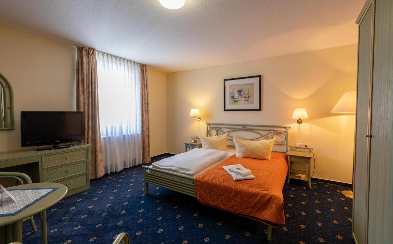 Hotel Am Wariner See 외부 사진