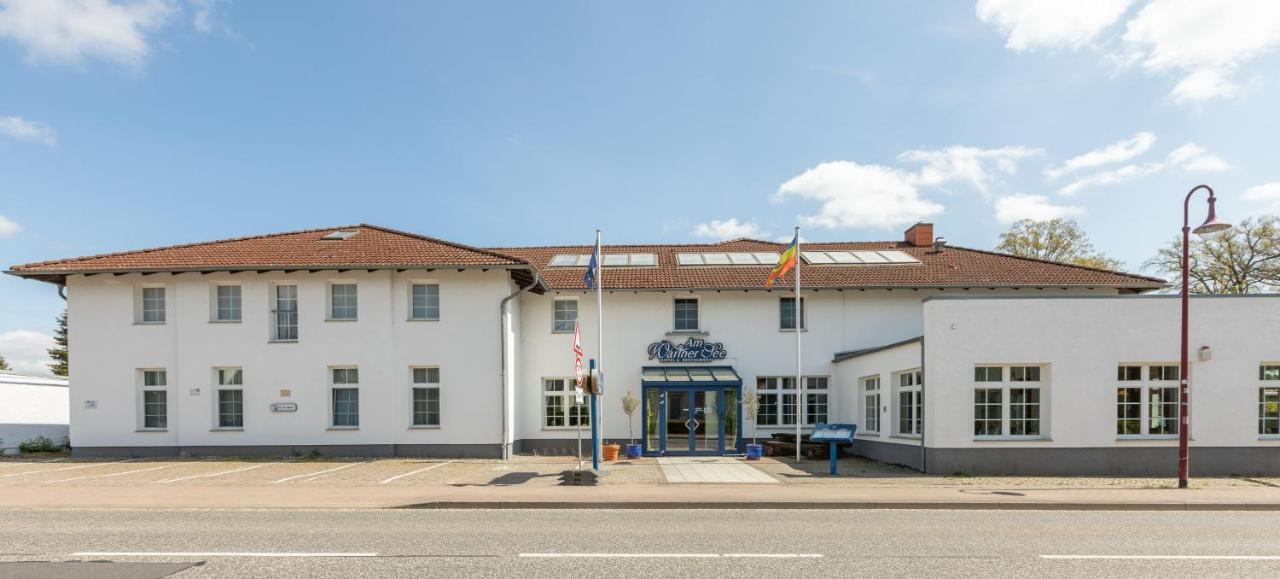 Hotel Am Wariner See 외부 사진