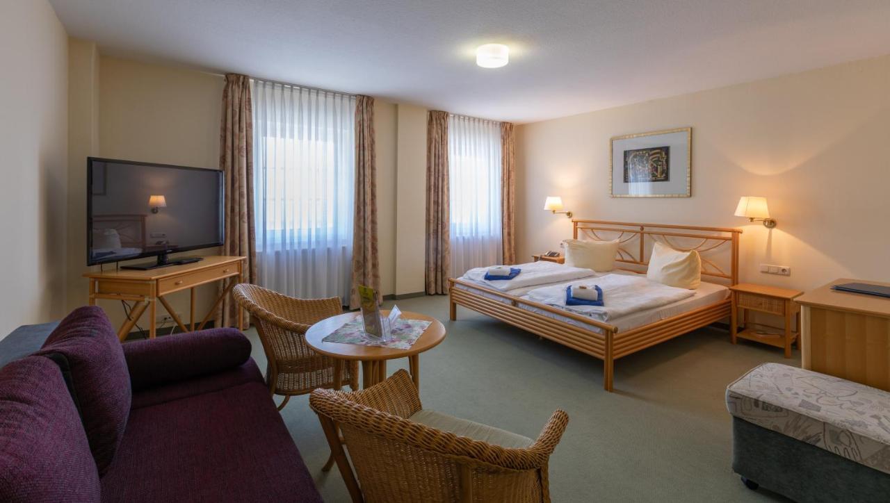 Hotel Am Wariner See 외부 사진