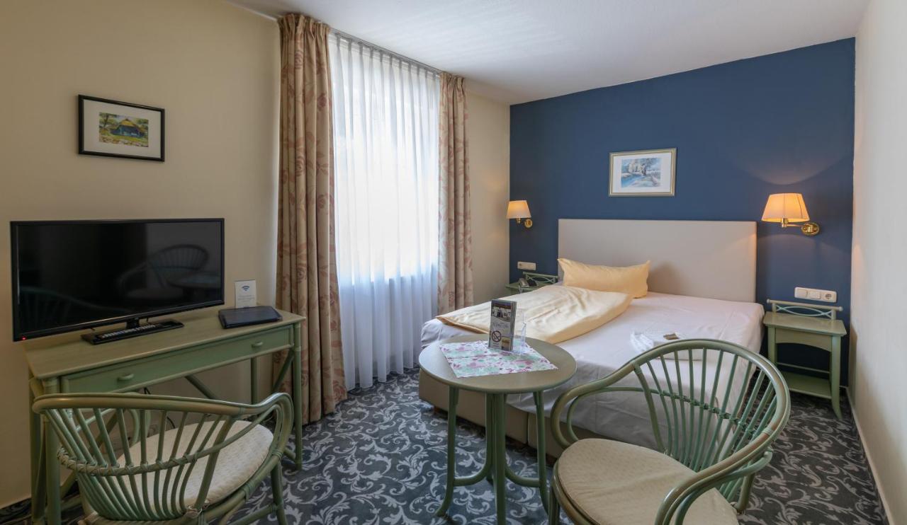 Hotel Am Wariner See 외부 사진