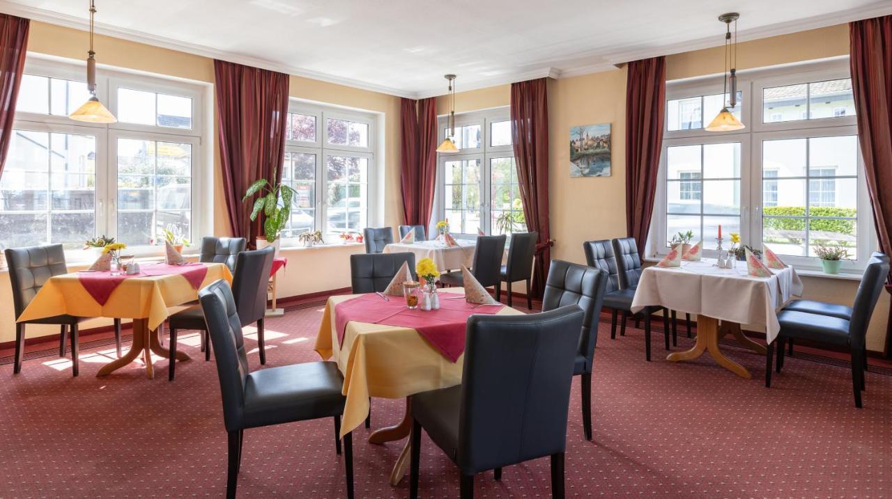 Hotel Am Wariner See 외부 사진