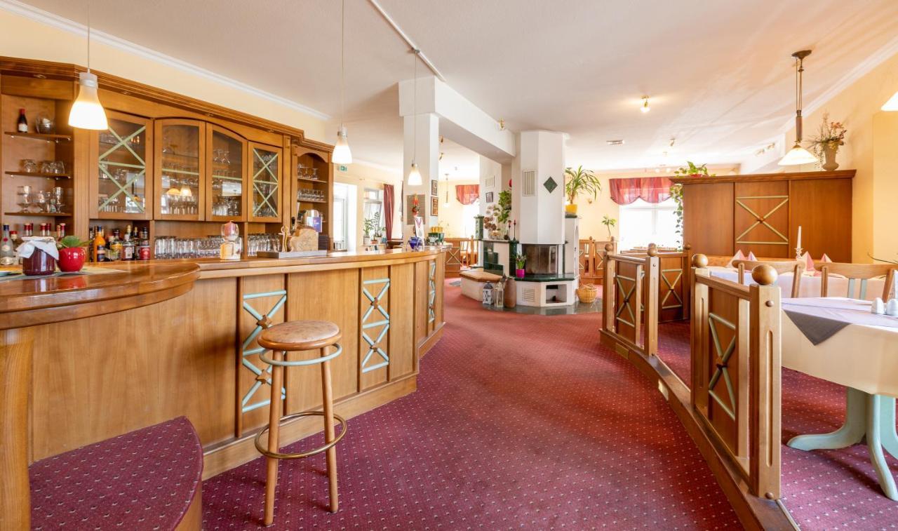 Hotel Am Wariner See 외부 사진