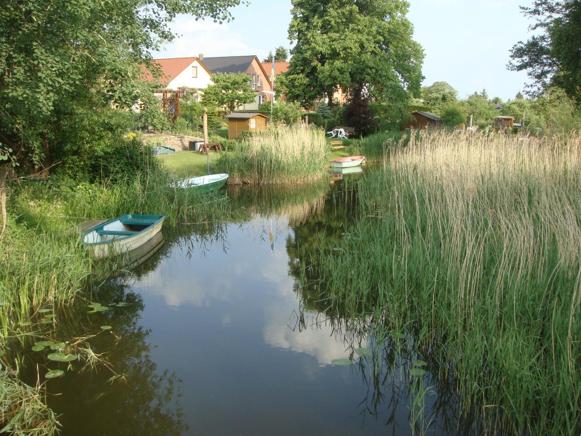 Hotel Am Wariner See 외부 사진