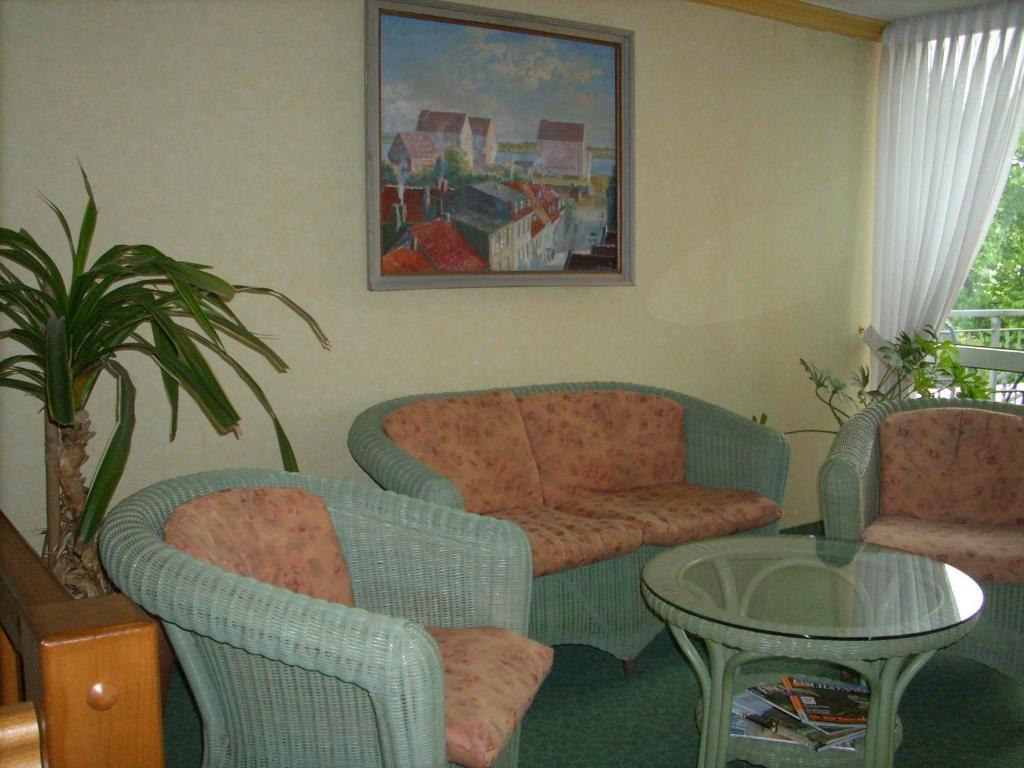 Hotel Am Wariner See 외부 사진