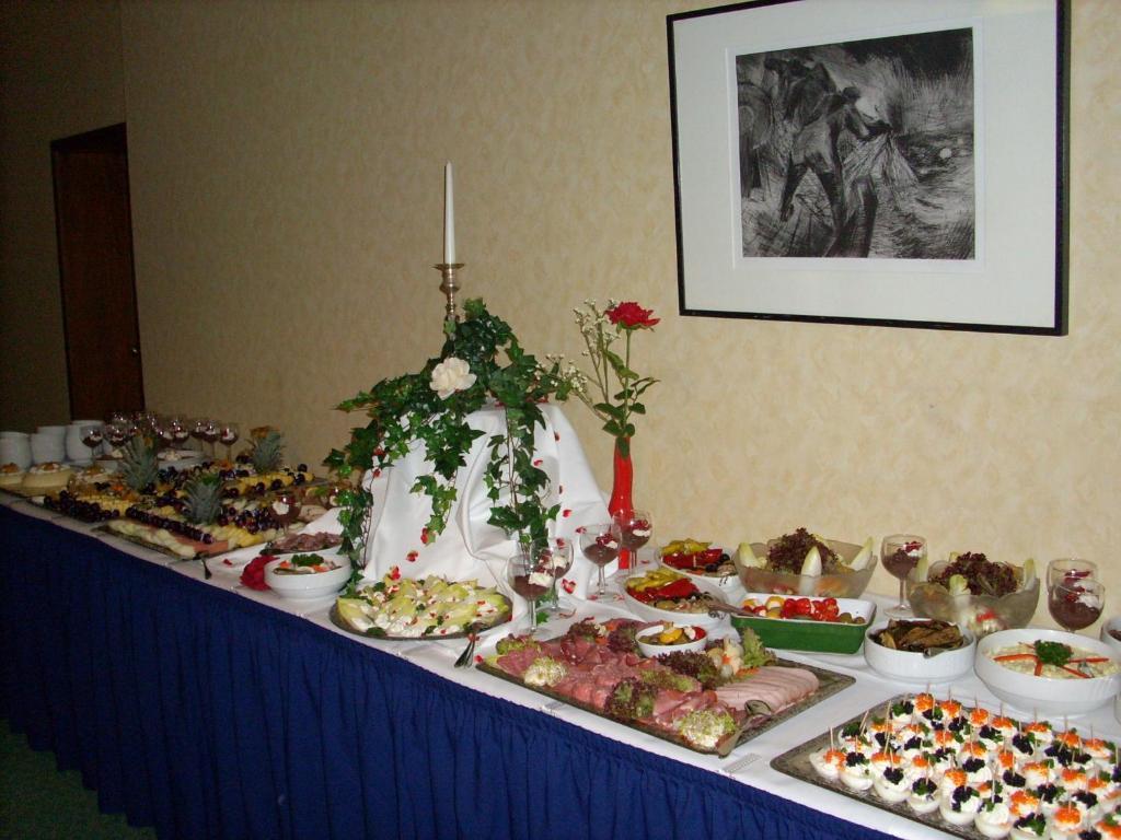 Hotel Am Wariner See 외부 사진