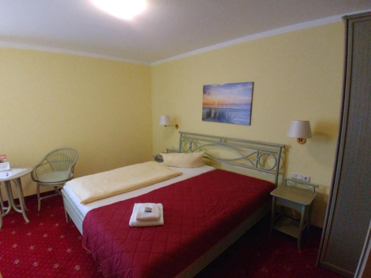 Hotel Am Wariner See 외부 사진